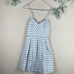 She and Sky > Gray Striped Dress Small